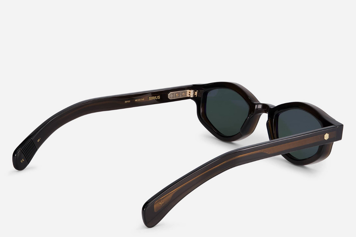 Sirius / Saddle Brown