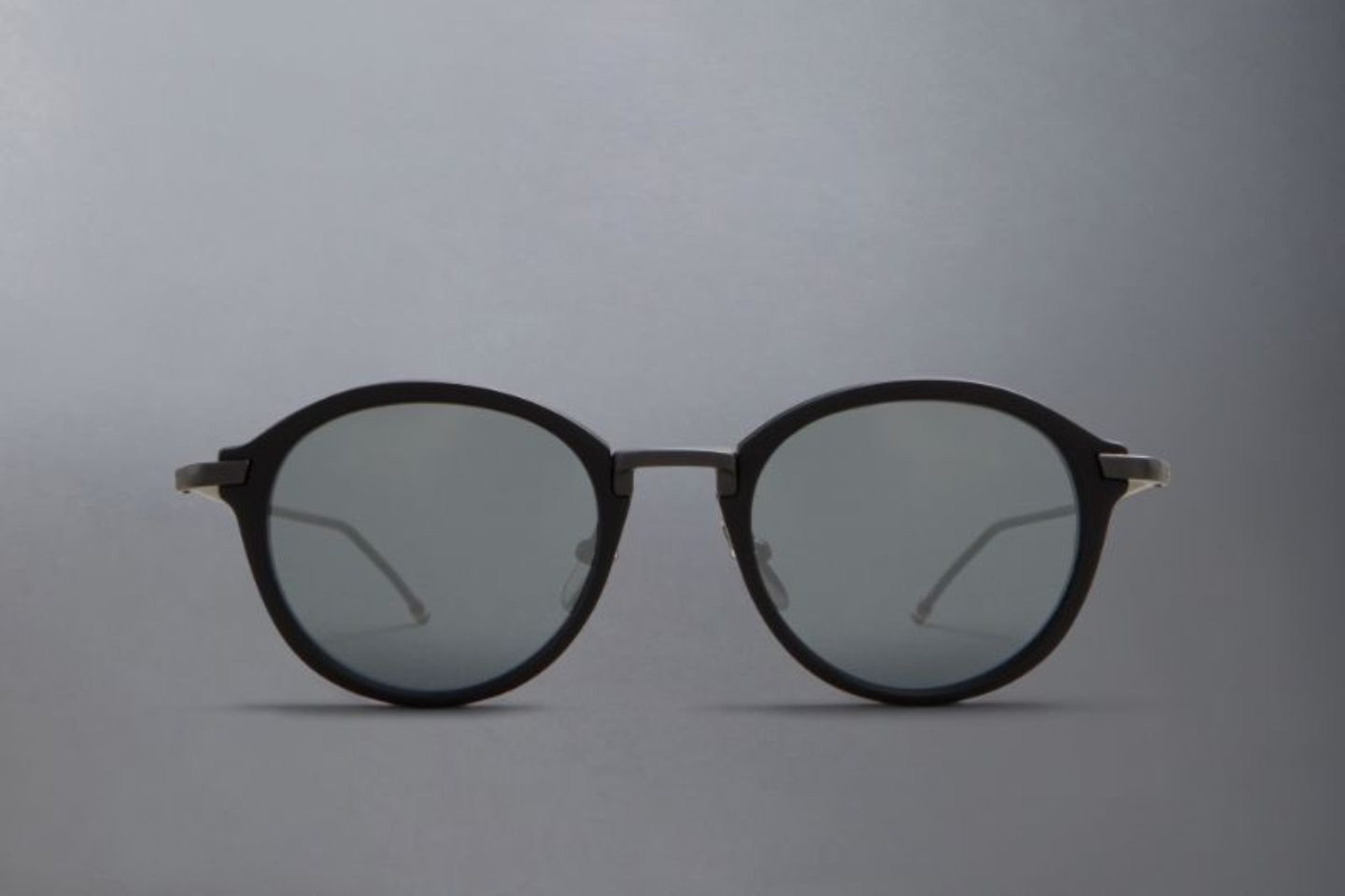 THOM BROWNE UES 011A-007-49 ブラック×ブラック Thom Browne 924 – Dan Deutsch Optical Outlook