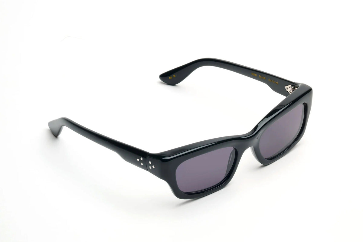Rumi Black / Black