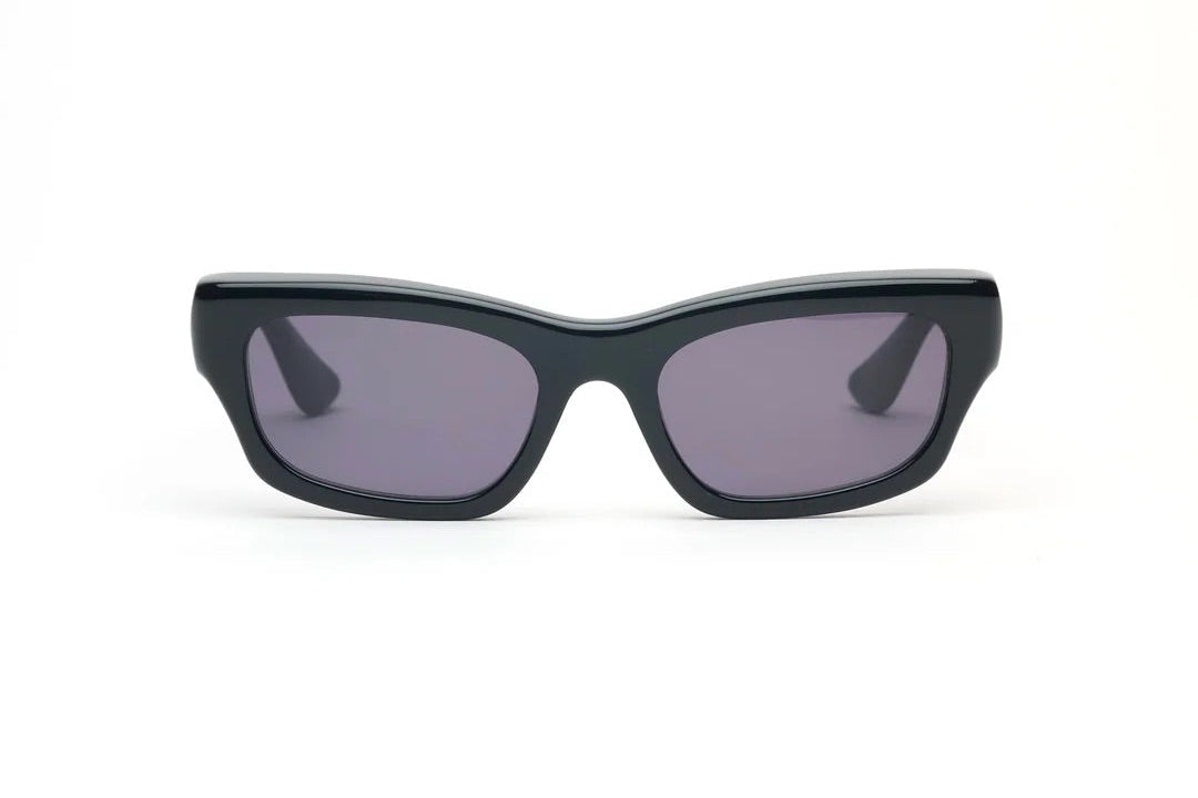 Rumi Black / Black