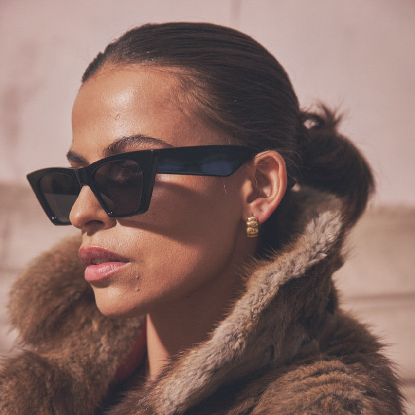 SHADE 001 Black / Grey Lens