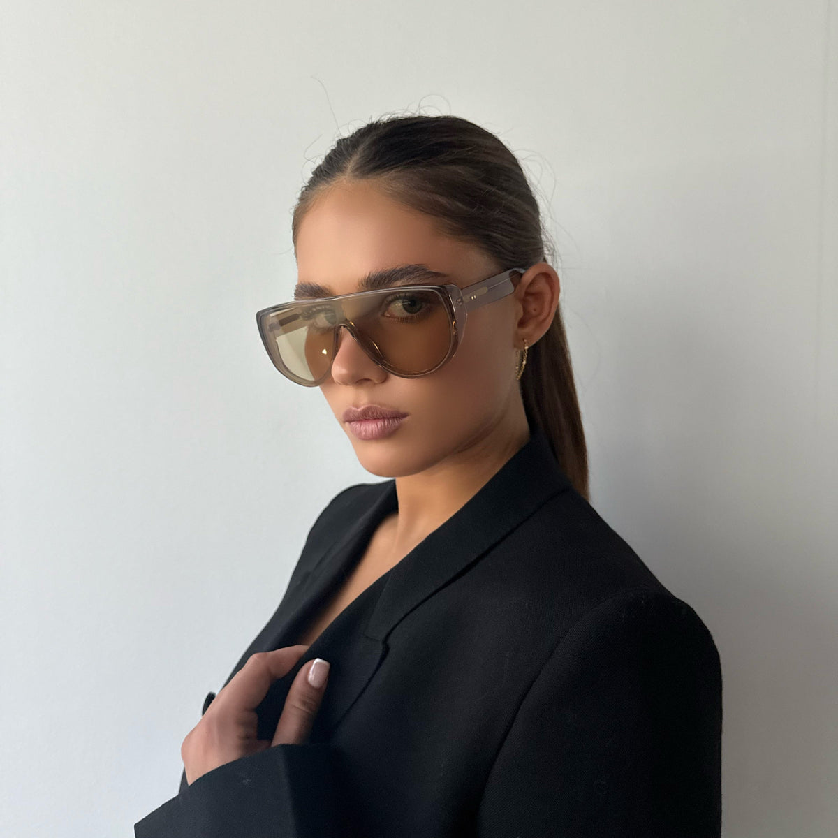 Indi Crystal Taupe / Brown Lens