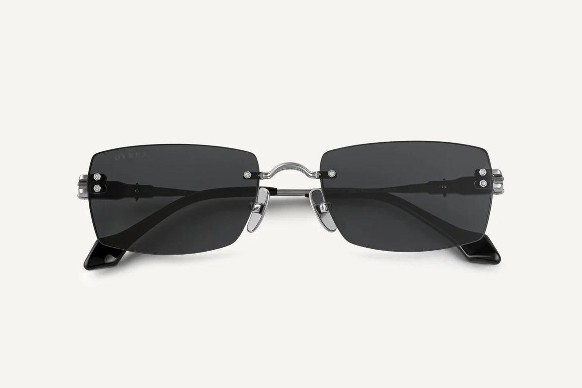 Valtor / Black